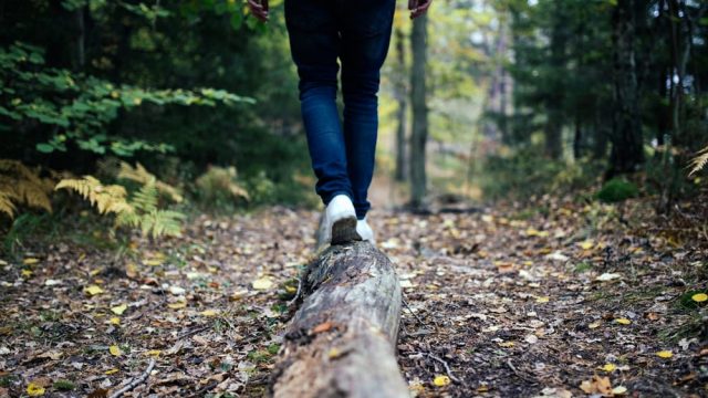 Mettetevi scarpe comode: la fede fa camminare