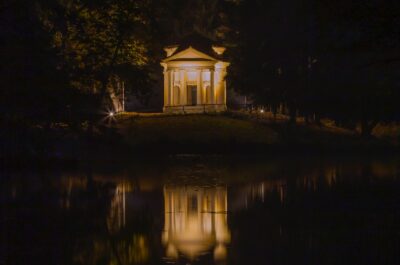 Salire al tempio, scendere nel profondo